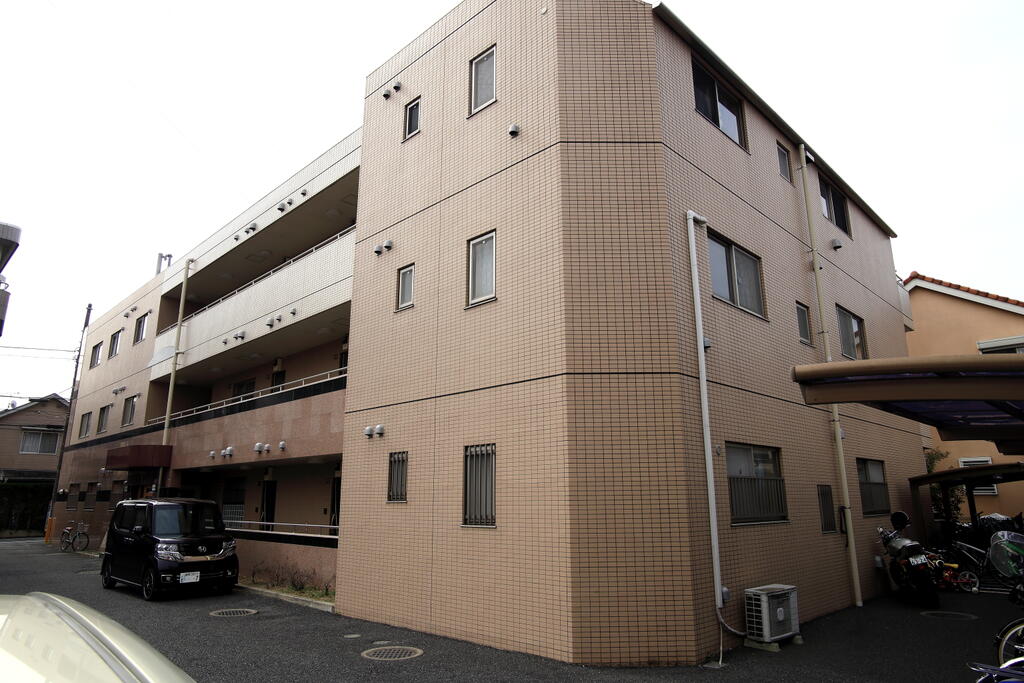 建物外観　鉄筋コンクリート造