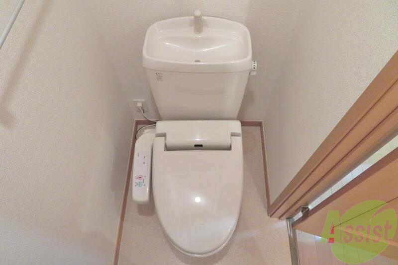 トイレ　トイレは、ウォシュレットが付いています。