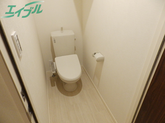 トイレ　別部屋の参考写真です。