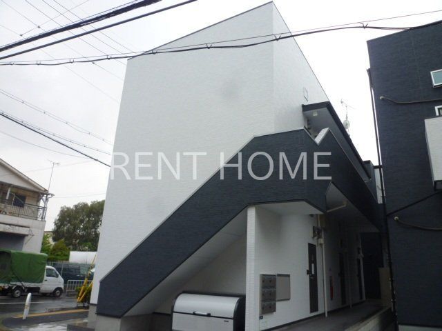 建物外観　お洒落なデザイナーズ物件です