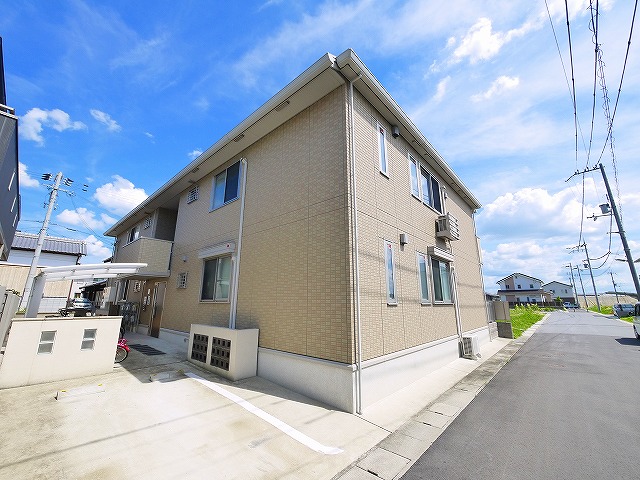建物外観　外観は落ち着いています
