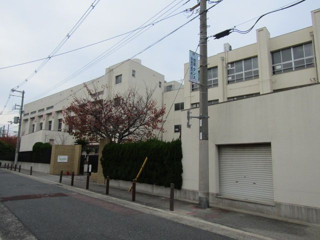 小学校　大阪市立北田辺小学校（小学校）まで144m