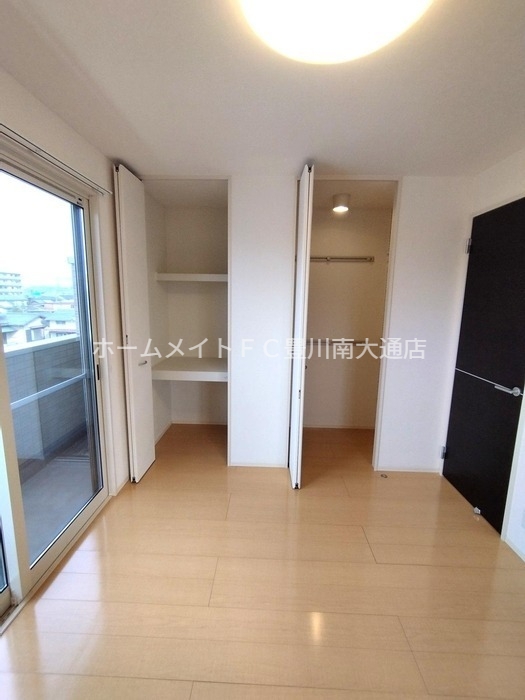 収納　同型別部屋写真（反転）