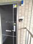 玄関　同型別部屋写真（反転）