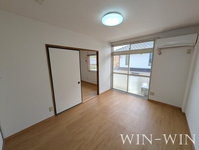 居室・リビング　イメージ（同建物内別部屋の写真です）