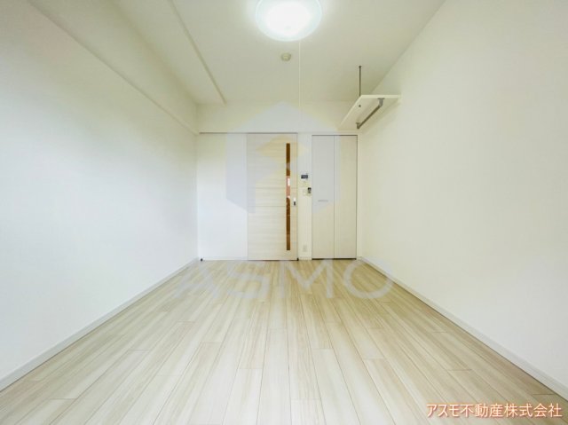 地下鉄御堂筋線 天王寺駅 徒歩10分 9階建 築13年の居間写真