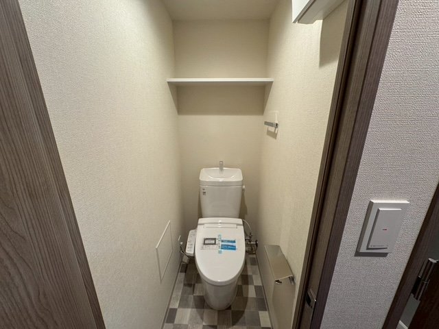 ファステート難波ミライズのトイレ写真