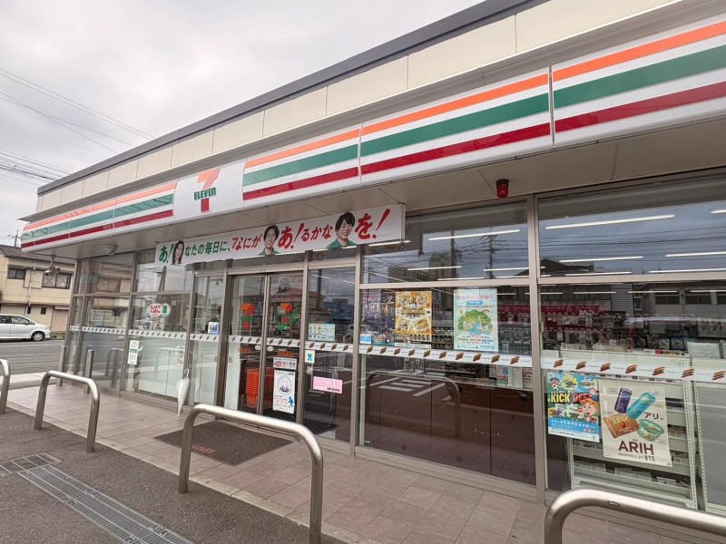 コンビニ　セブンイレブン福岡苅田富久店（コンビニ）まで644m