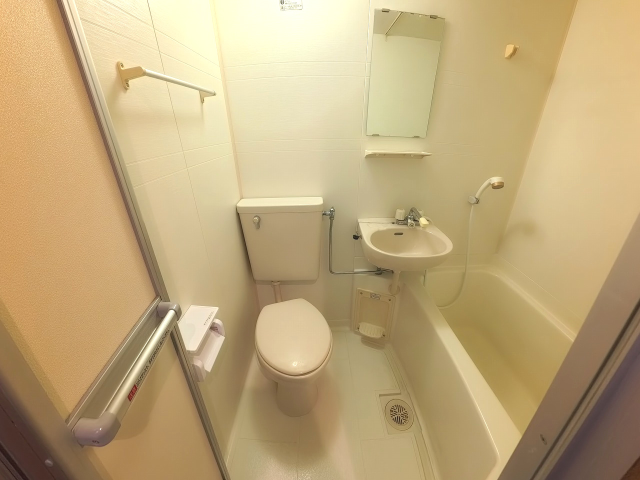 東急目黒線 武蔵小山駅 徒歩7分 3階建 築26年のトイレ写真