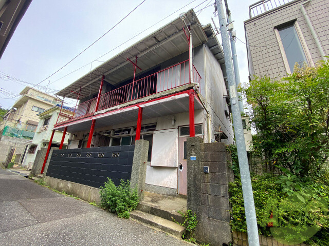 神戸市長田区源平町のアパートの建物外観