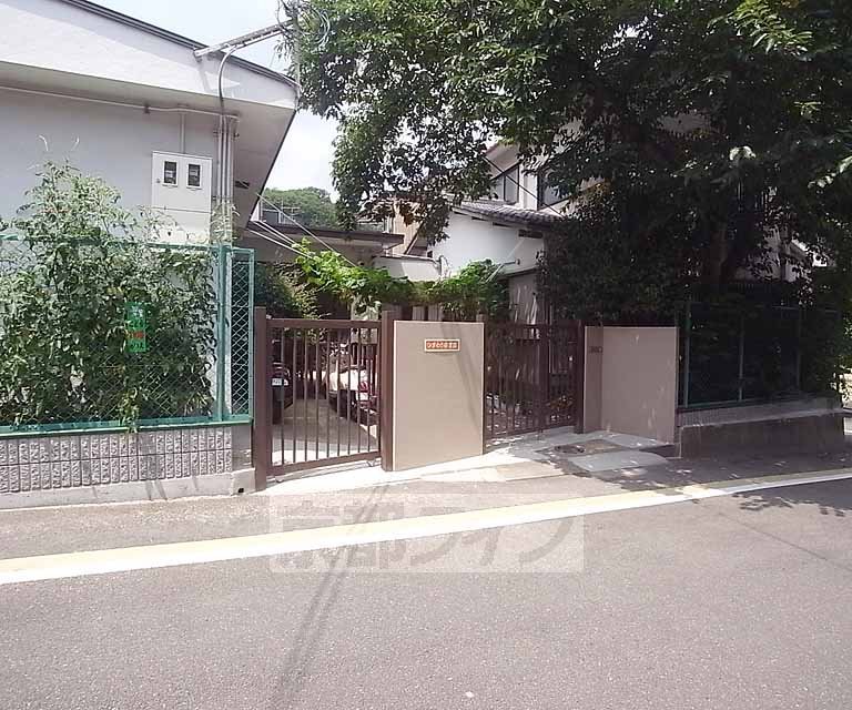 【京都市左京区岡崎東天王町のマンションの幼稚園・保育園】