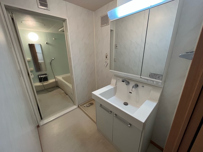 洗面設備　※同物件、別部屋になります。