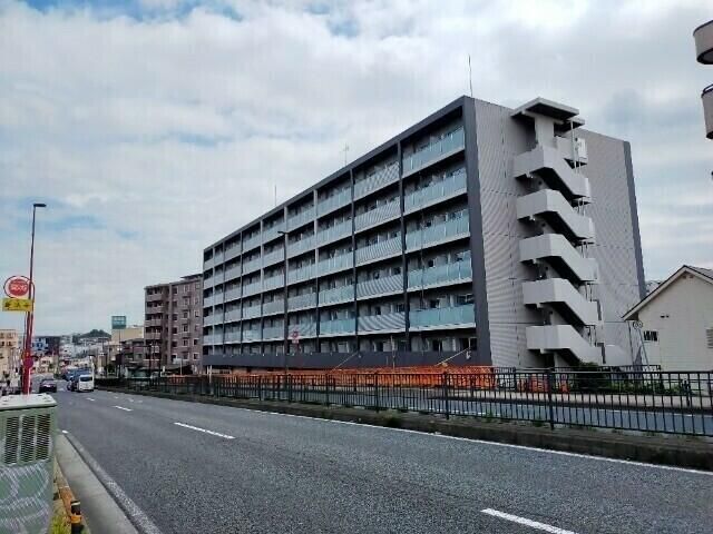 リヴシティ横濱ヒルサイドテラスの建物外観