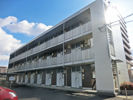 広島市佐伯区八幡東のマンションの建物外観