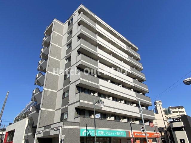 千葉市中央区要町のマンションの建物外観