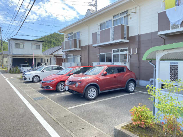 【アーバンヒデの駐車場】