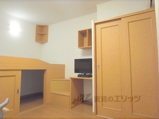 居室・リビング　南東向きで日当たり良好。