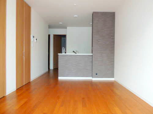 居室・リビング　※同タイプの部屋写真です