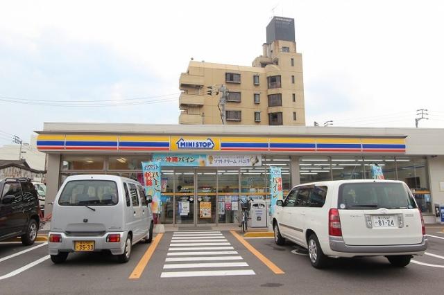 コンビニ　ミニストップ高松築地町店（コンビニ）まで158m