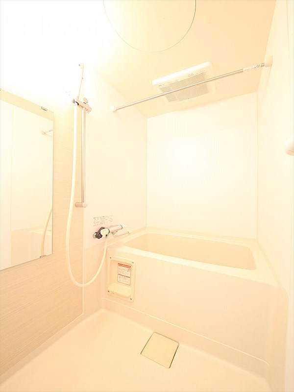 バス・シャワールーム　バスルーム