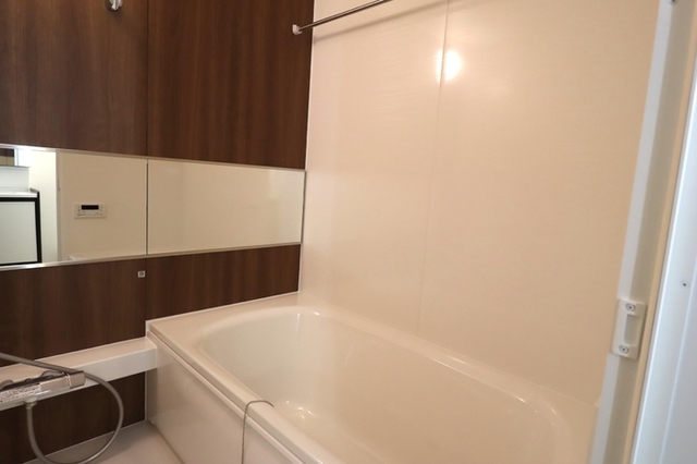 バス・シャワールーム　浴室