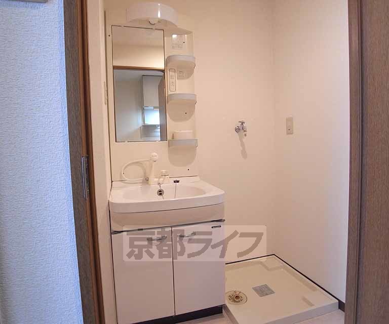 洗面設備　やっぱり欲しいです！独立洗面台！