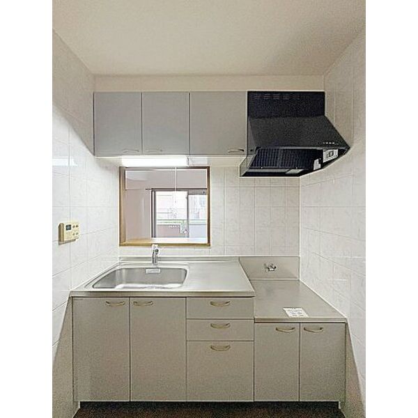 キッチン　【ドラッグストア】スギ薬局まで1216m