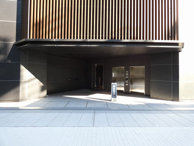 エントランス　エントランス