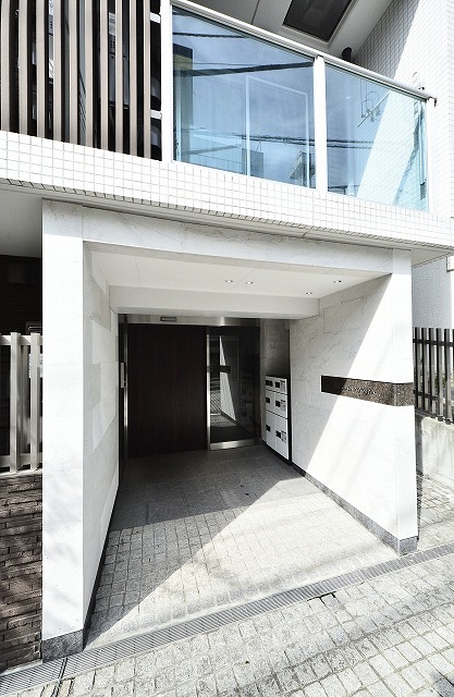 エントランス　エントランス