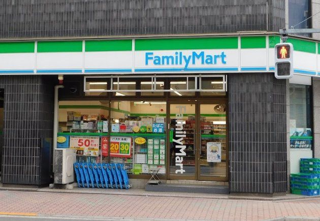 コンビニ　ファミリーマート台東三筋一丁目店（コンビニ）まで120m