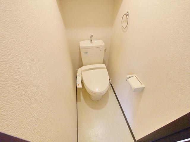 トイレ　※同施工会社イメージ