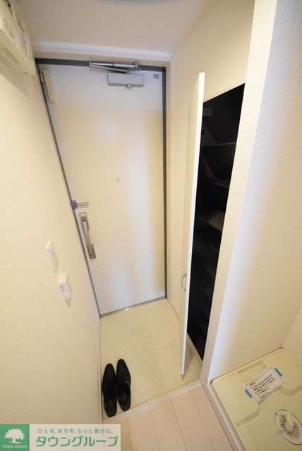 玄関　お問合せはタウンハウジングまで！※現地待合わせ相談可能