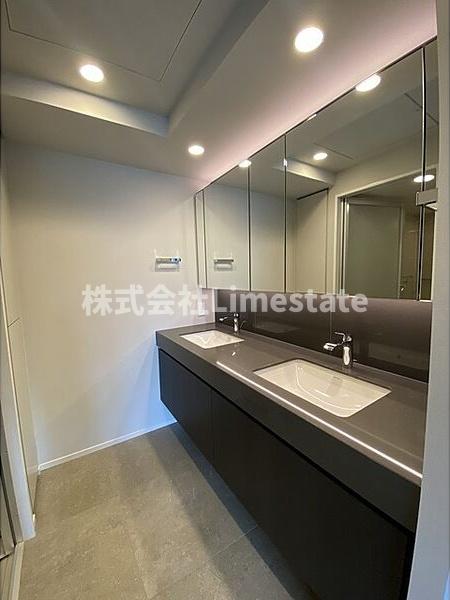 洗面設備　別部屋参考写真