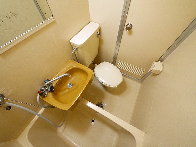 バス・シャワールーム　ゆったり過ごせるお風呂です