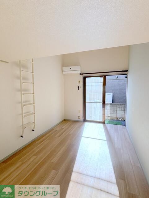 居室・リビング　※写真は別号室です※