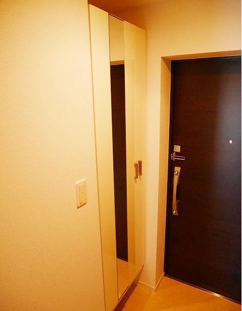 玄関　（別室参考写真）