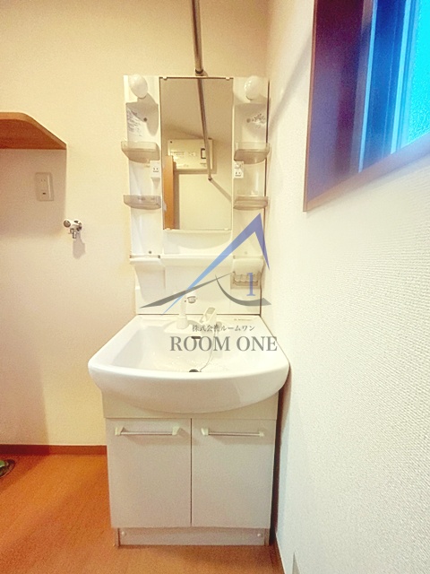 洗面設備　洗面台です。