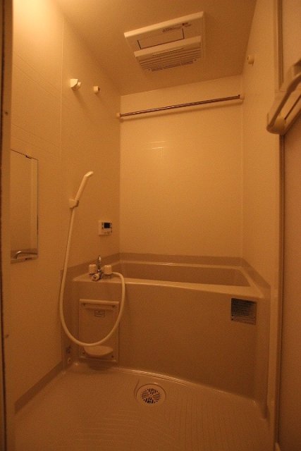 バス・シャワールーム　同物件別号室