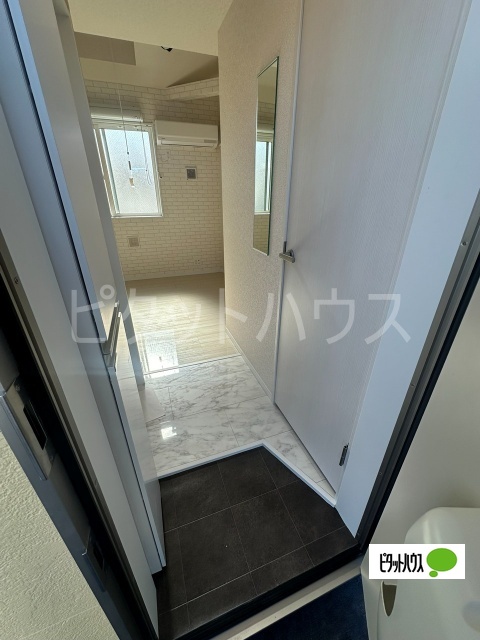 玄関　同シリーズ参考画像