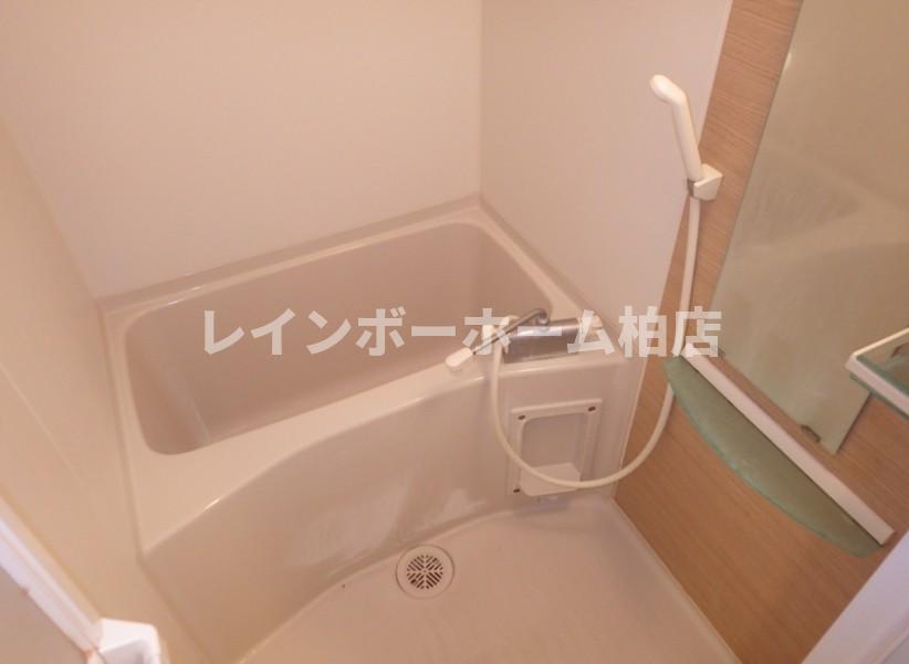 バス・シャワールーム　日々の疲れを癒すお風呂付です