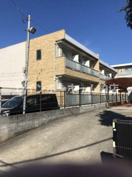 建物外観　落ち着いた雰囲気の外観です