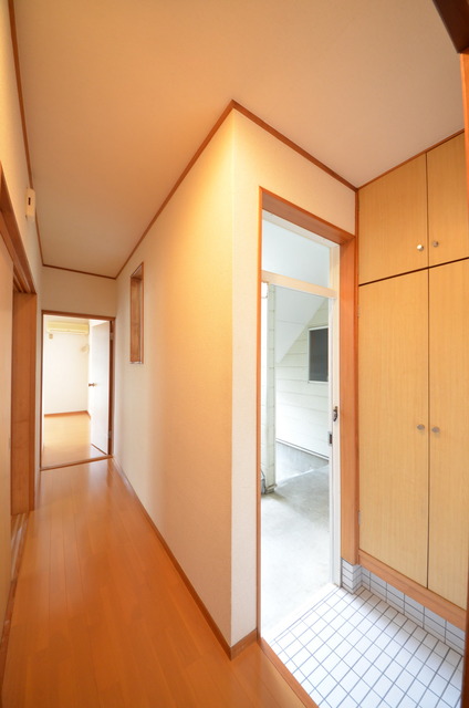 玄関　★玄関周りも窮屈になりません★