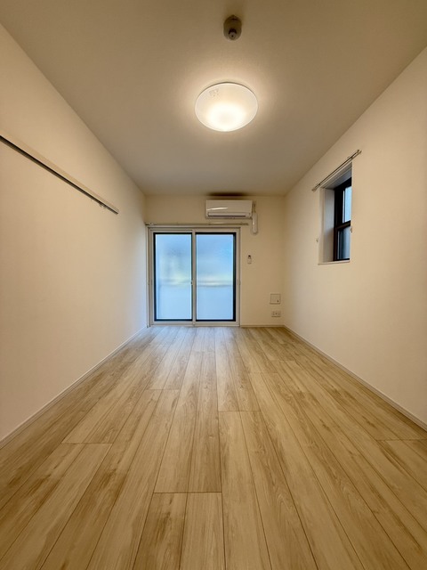 居室・リビング　別部屋参考写真です