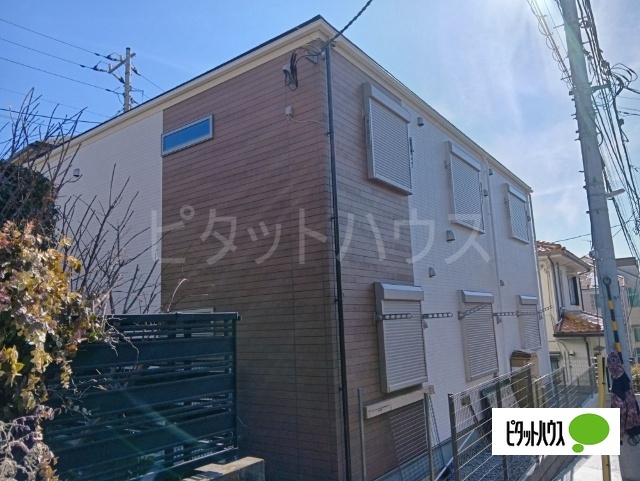 建物外観　建築中の写真です