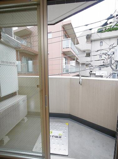 バルコニー　★バルコニーも広めで開放感があります★