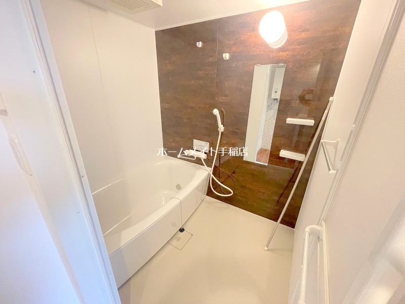 バス・シャワールーム　ゆったりバスルーム♪