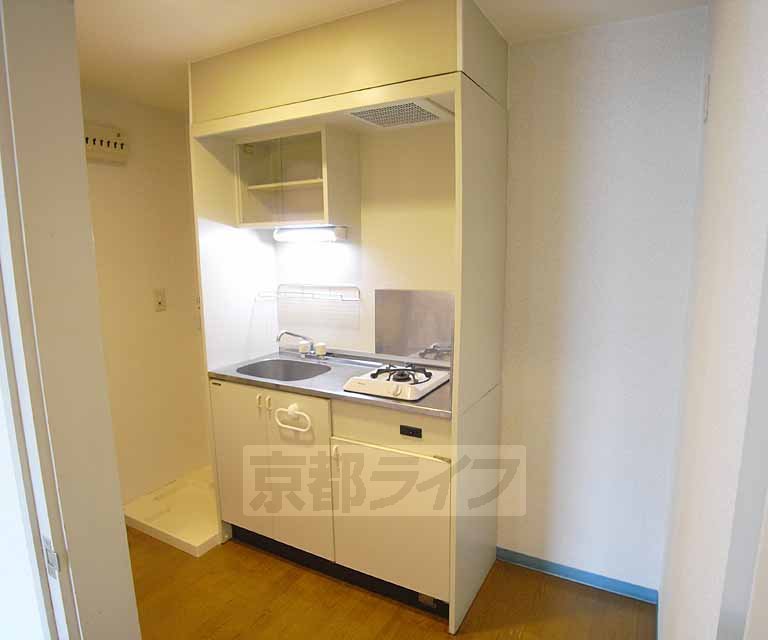 キッチン　ガスなのでお料理しやすいですね。