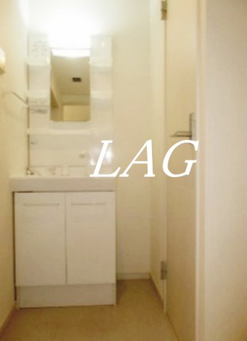 洗面設備　洗面台です。