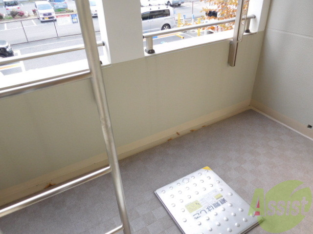 バルコニー　ユッタリバルコニーです