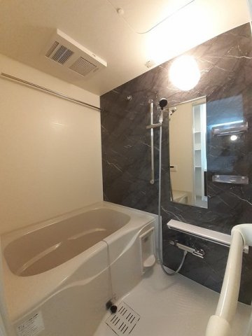 バス・シャワールーム　日々の暮らしに欠かせないお風呂です